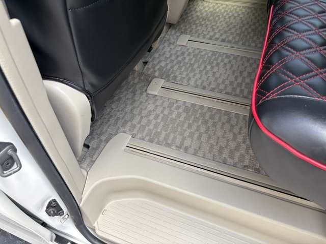 トヨタ ノア ２．０ Ｘ スペシャルエディション H25年 (近畿) 99