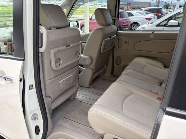 日産 セレナ ２．０ ２０Ｇ Ｓ－ＨＹＢＲＩＤ H27年 (近畿) 99