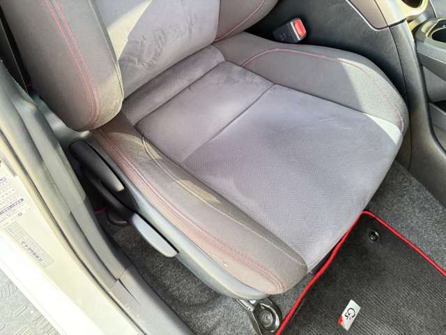トヨタ プリウス １．８ Ｓ ツーリングセレクション Ｇ'Ｓ H26年 (近畿) 99