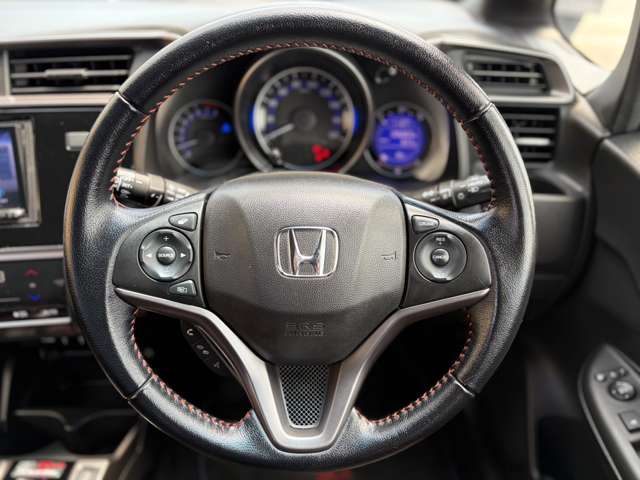 ホンダ フィット １．５ ＲＳ H29年 (近畿) 99