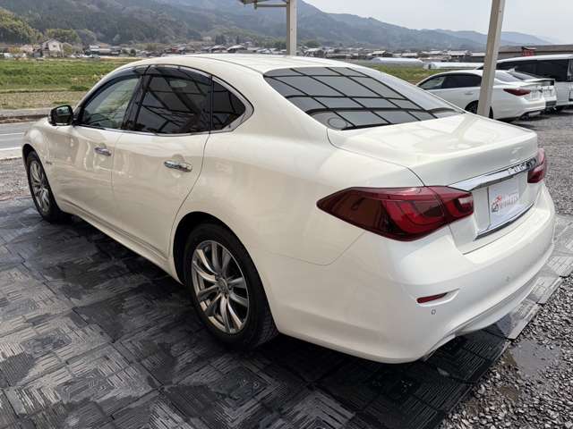 日産 フーガ　ハイブリッド ３．５ H27年 (近畿) 99