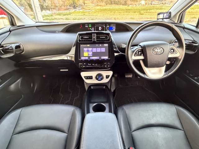 トヨタ プリウス １．８ Ｓ ツーリングセレクション H29年 (近畿) 99