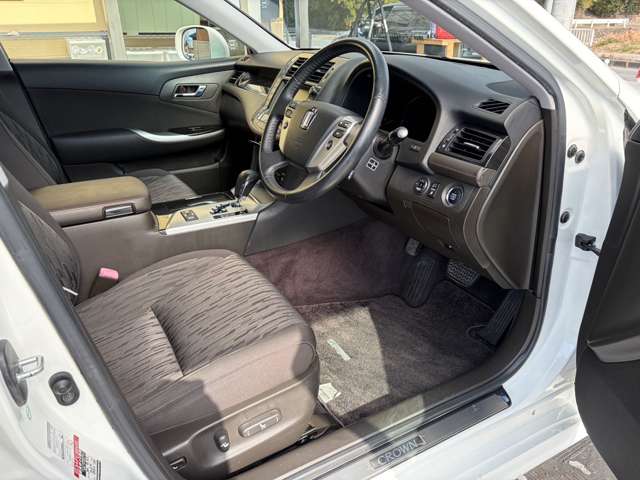 トヨタ クラウンアスリート ２．５ H22年 (近畿) 99