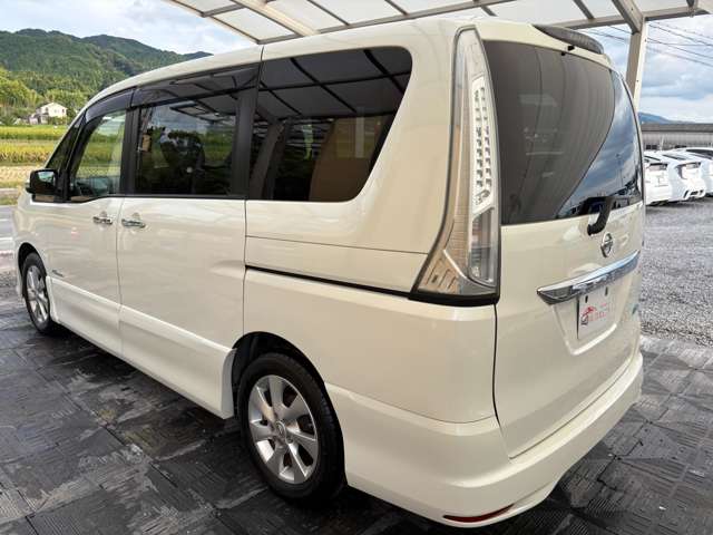 日産 セレナ ２．０ ハイウェイスター Ｓ－ＨＹＢＲＩＤ Ｖセレクション H25年 (近畿) 99