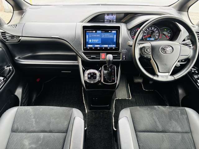 トヨタ ヴォクシー ２．０ ＺＳ 煌ＩＩＩ R3年 (近畿) 99
