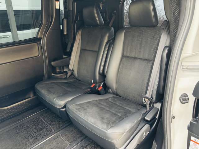 トヨタ ヴォクシー ２．０ ＺＳ 煌ＩＩＩ R3年 (近畿) 99