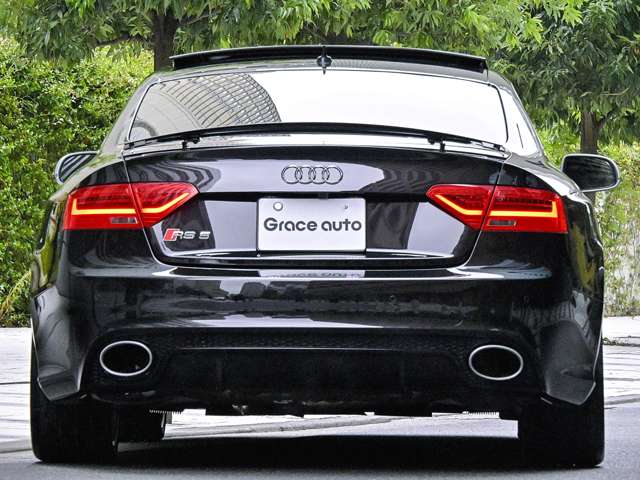 アウディ ＲＳ５ ４．２ ４ＷＤ H25年 (関東) 99