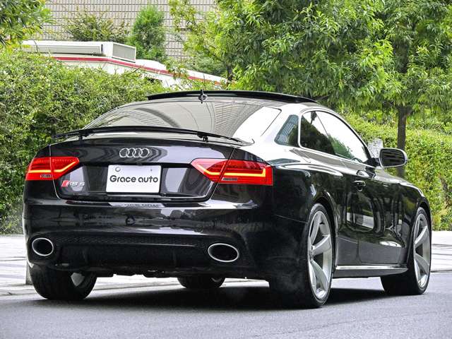 アウディ ＲＳ５ ４．２ ４ＷＤ H25年 (関東) 99