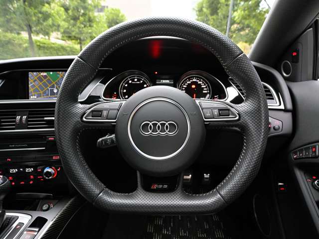 アウディ ＲＳ５ ４．２ ４ＷＤ H25年 (関東) 99
