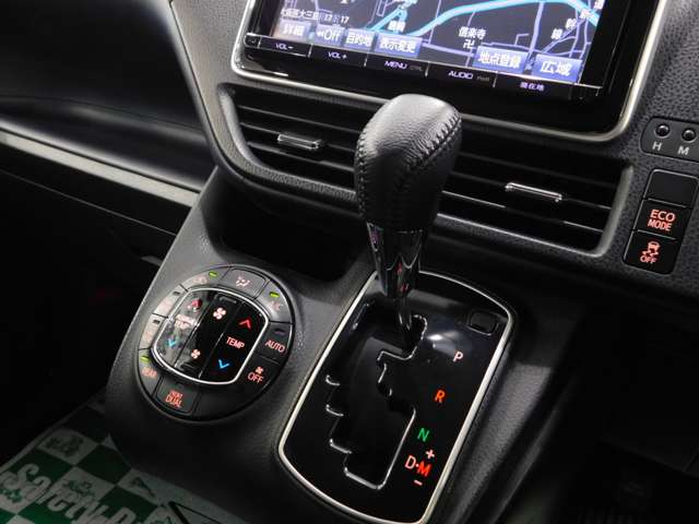 トヨタ ヴォクシー ２．０ ＺＳ 煌 H27年 (近畿) 99