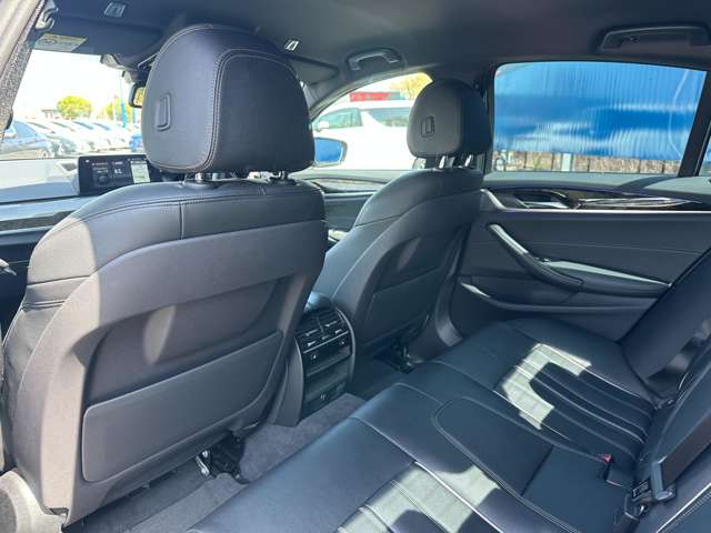 ＢＭＷ ５シリーズ ５２３ｉ　Ｍスポーツ H29年 (関東) 99
