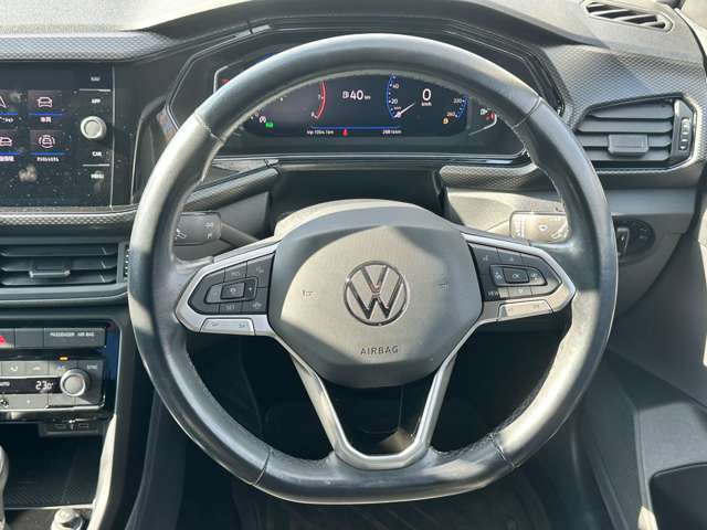 フォルクスワーゲン Ｔ－ＣＲＯＳＳ ＴＳＩ アクティブ R3年 (関東) 99