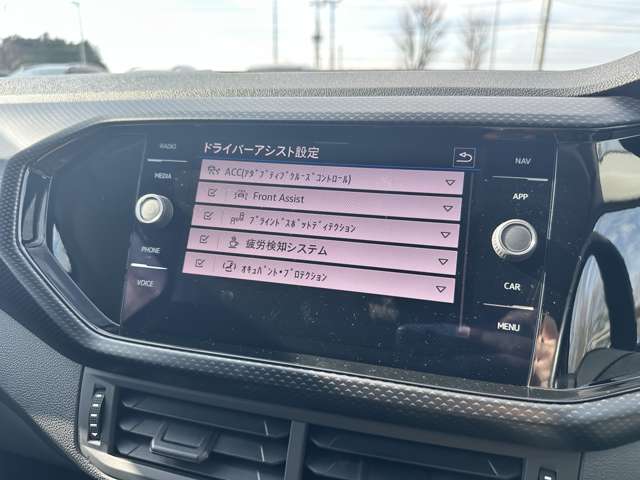 フォルクスワーゲン Ｔ－ＣＲＯＳＳ ＴＳＩ アクティブ R3年 (関東) 99