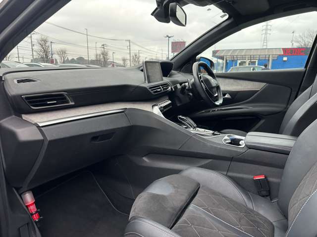 プジョー ３００８ ＧＴライン ブルーＨＤＩ ディーゼルターボ R2年 (関東) 99