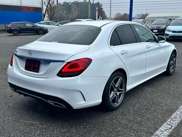 メルセデスベンツ Ｃクラス Ｃ２００ ローレウス エディション （ＢＳＧ搭載モデル） スポーツプラスパッケージ R1年 (関東) 99