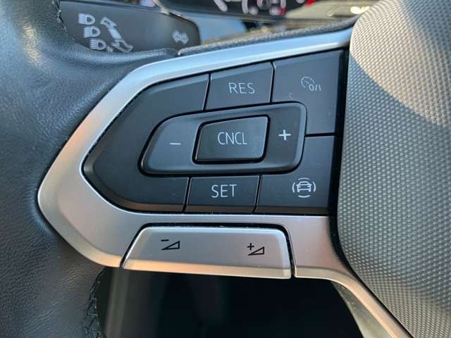フォルクスワーゲン Ｔ－ＣＲＯＳＳ ＴＳＩ アクティブ R4年 (関東) 99