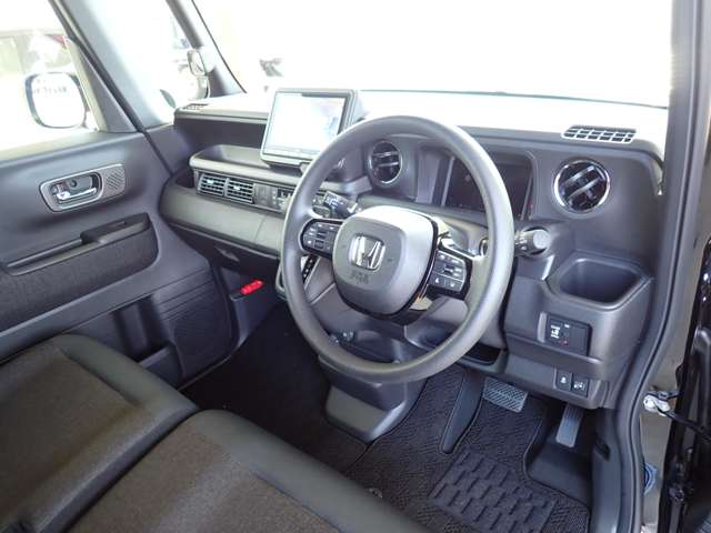 ホンダ Ｎ　ＢＯＸ カスタム ６６０ R8年 (関東) 99