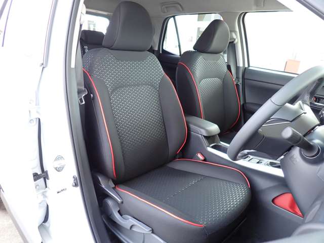 トヨタ ライズ　ハイブリッド ハイブリッド １．２ Ｚ R8年 (関東) 99