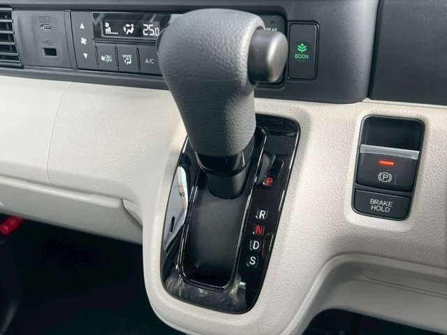 ホンダ Ｎ　ＢＯＸ ６６０ R8年 (近畿) 99