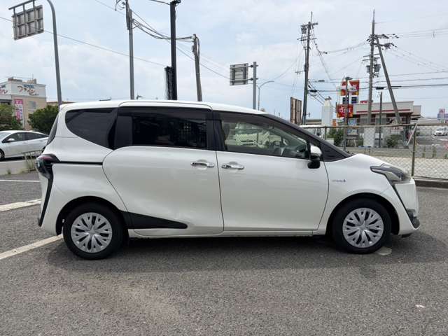 トヨタ シエンタ　ハイブリッド ハイブリッド １．５ Ｇ H27年 (近畿) 99
