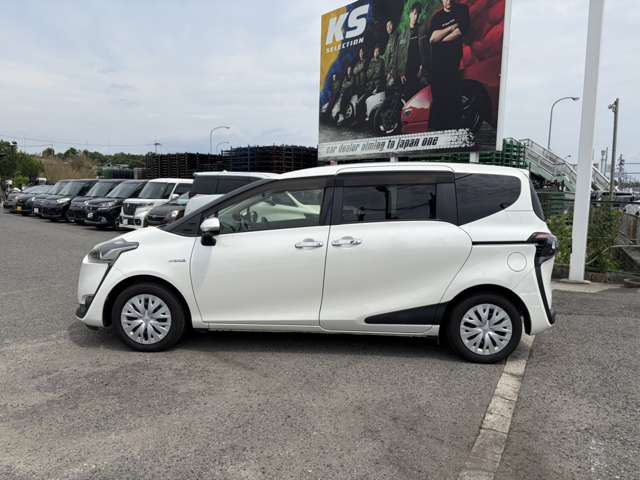 トヨタ シエンタ　ハイブリッド ハイブリッド １．５ Ｇ H27年 (近畿) 99