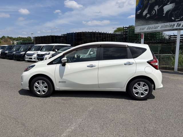 日産 ノート １．２ Ｅ－ＰＯＷＥＲ Ｘ H29年 (近畿) 99