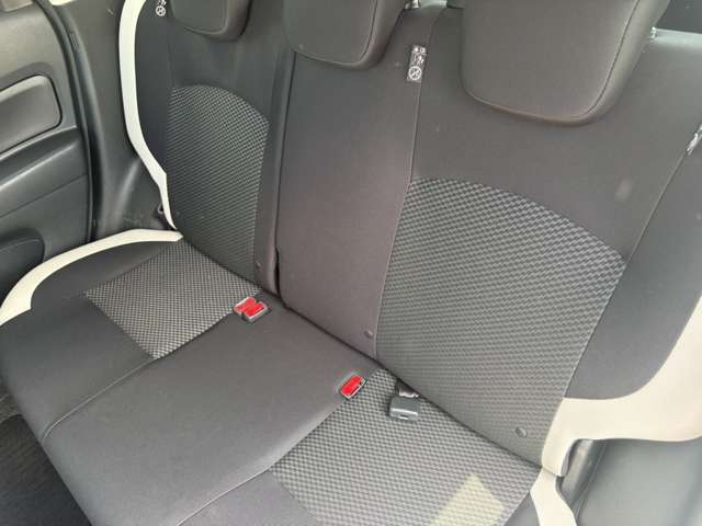 日産 ノート １．２ Ｅ－ＰＯＷＥＲ Ｘ H29年 (近畿) 99