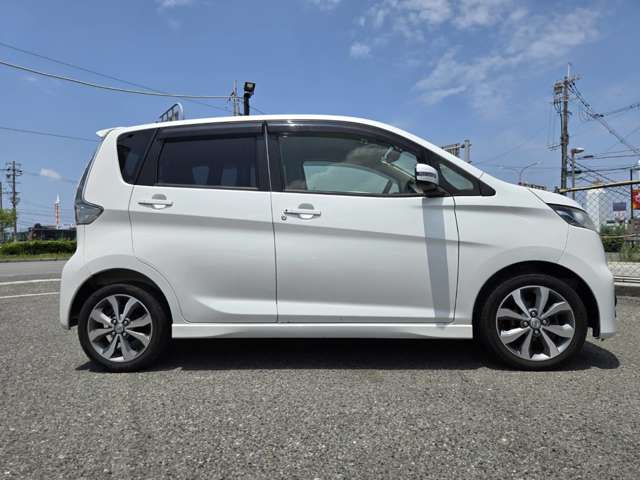日産 デイズ ６６０ ハイウェイスターＧターボ ４ＷＤ H25年 (近畿) 99