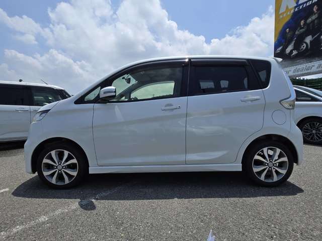 日産 デイズ ６６０ ハイウェイスターＧターボ ４ＷＤ H25年 (近畿) 99
