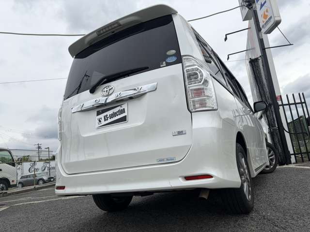 トヨタ ヴォクシー ２．０ ＺＳ 煌ＩＩ H24年 (近畿) 99
