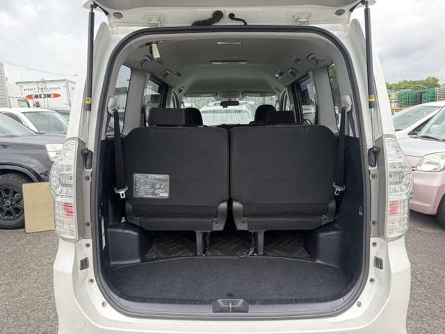 トヨタ ヴォクシー ２．０ ＺＳ 煌ＩＩ H24年 (近畿) 99