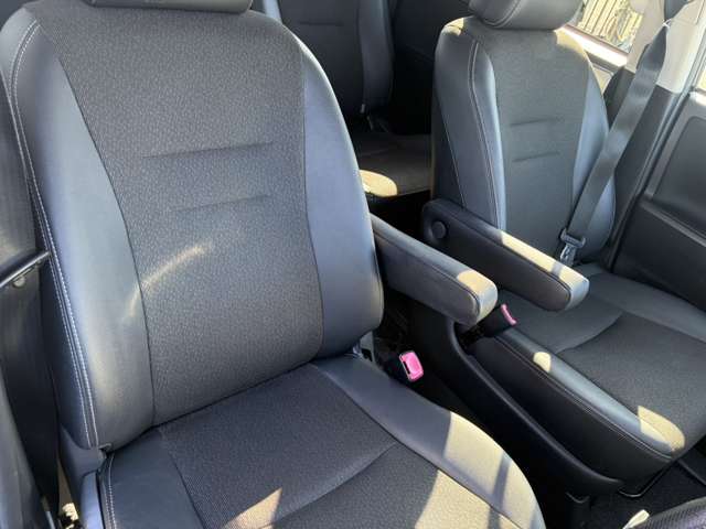 トヨタ ヴォクシー ２．０ ＺＳ 煌Ｚ H25年 (近畿) 99