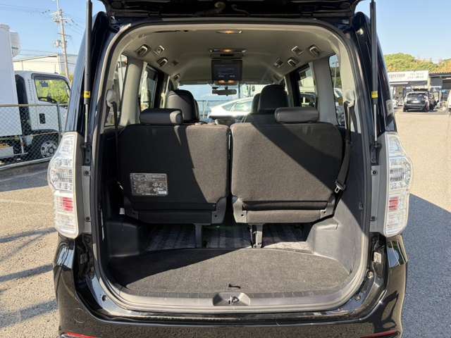 トヨタ ヴォクシー ２．０ ＺＳ 煌Ｚ H25年 (近畿) 99