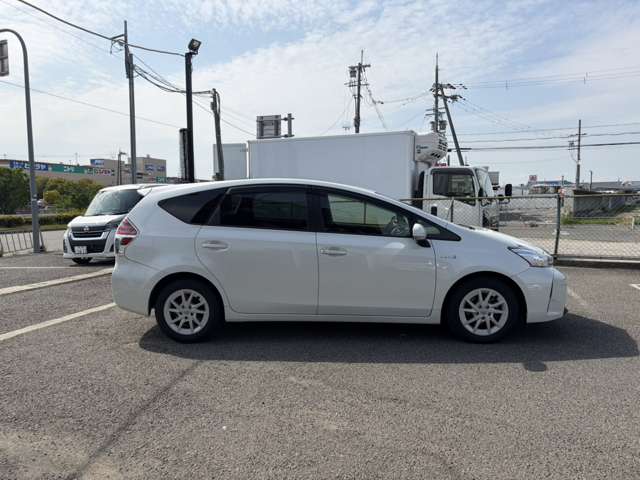 トヨタ プリウスΑ １．８ Ｓ H27年 (近畿) 99