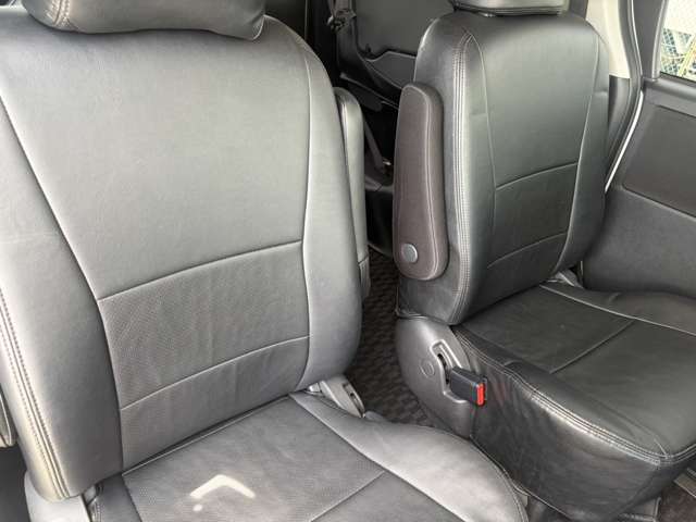 トヨタ ヴォクシー ２．０ ＺＳ 煌ＩＩ H23年 (近畿) 99