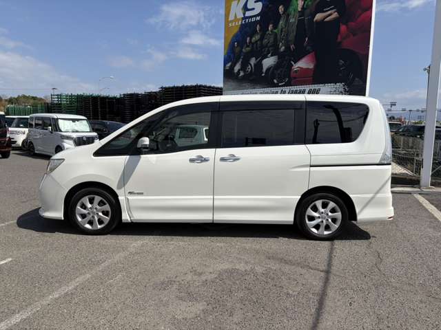 日産 セレナ ２．０ ハイウェイスター Ｇ Ｓ－ＨＹＢＲＩＤ H24年 (近畿) 99