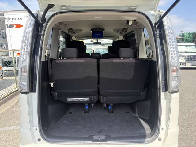 日産 セレナ ２．０ ハイウェイスター Ｇ Ｓ－ＨＹＢＲＩＤ H24年 (近畿) 99