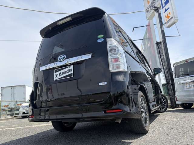 トヨタ ヴォクシー ２．０ ＺＳ 煌Ｚ H25年 (近畿) 99