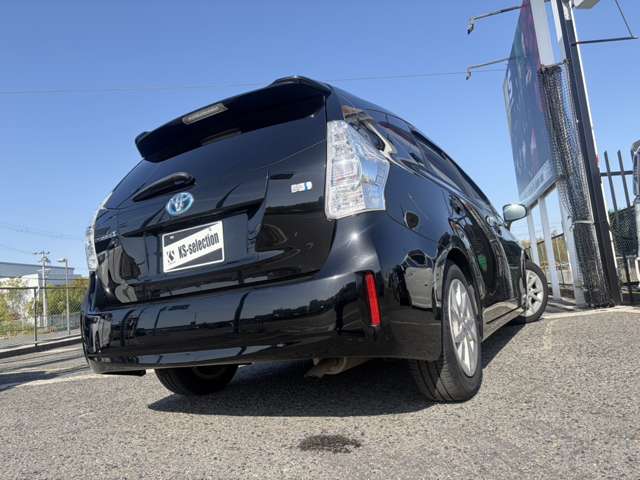 トヨタ プリウスΑ １．８ Ｓ H25年 (近畿) 99