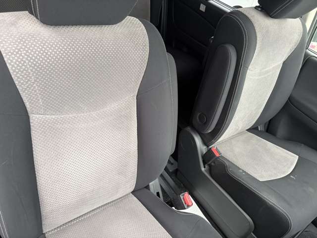 日産 セレナ ２．０ ライダー ブラックライン Ｓ－ＨＹＢＲＩＤ H25年 (近畿) 99