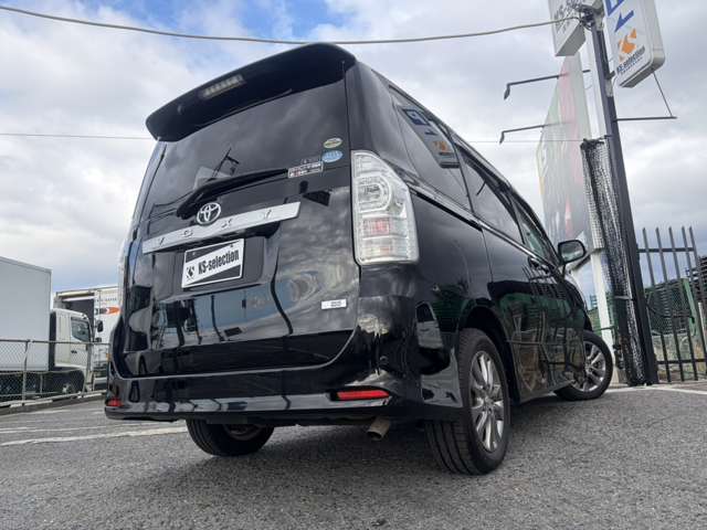 トヨタ ヴォクシー ２．０ ＺＳ 煌 H23年 (近畿) 99