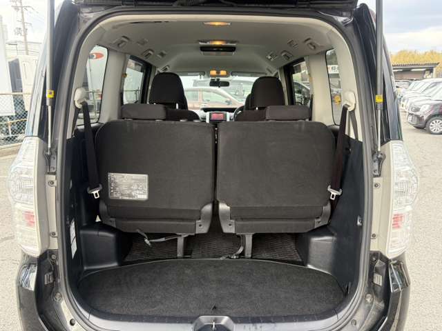 トヨタ ヴォクシー ２．０ ＺＳ 煌 H23年 (近畿) 99