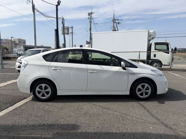 トヨタ プリウス １．８ Ｌ H24年 (近畿) 99