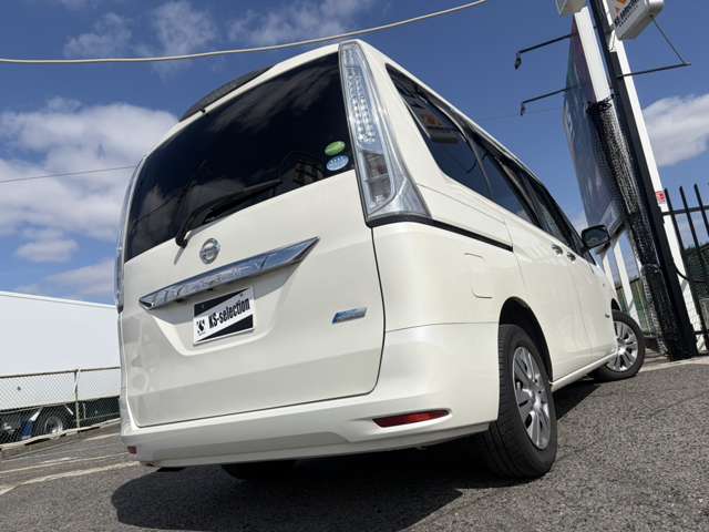 日産 セレナ ２．０ ２０Ｘ Ｓ－ＨＹＢＲＩＤ H25年 (近畿) 99