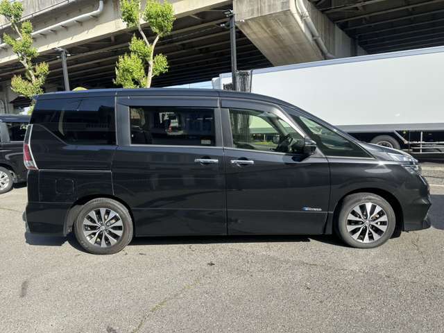 日産 セレナ ２．０ ハイウェイスター H29年 (近畿) 99
