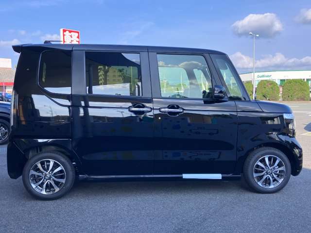 ホンダ Ｎ　ＢＯＸ カスタム ６６０ R8年 (九州・沖縄) 99