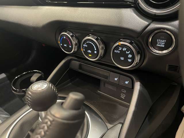 マツダ ロードスター １．５ Ｓ スペシャルパッケージ R8年 (関東) 99