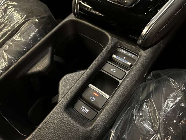 ホンダ ヴェゼル １．５ Ｅ：ＨＥＶ Ｚ R8年 (関東) 99