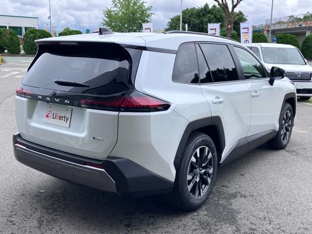 トヨタ ＲＡＶ４ ２．５ Ｚ Ｅ－ＦＯＵＲ ４ＷＤ R8年 (九州・沖縄) 99