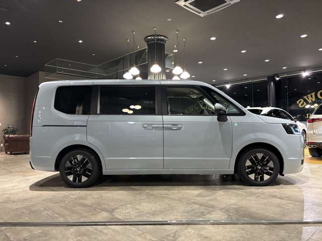 ホンダ ステップワゴン　ハイブリッド ２．０ Ｅ：ＨＥＶ エアー ＥＸ R8年 (関東) 99